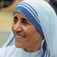 È meglio accendere una candela che maledire l’oscurità (Madre Teresa)